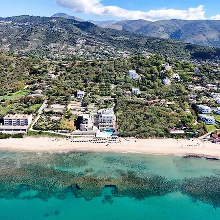 Saline 4* פאלינורו