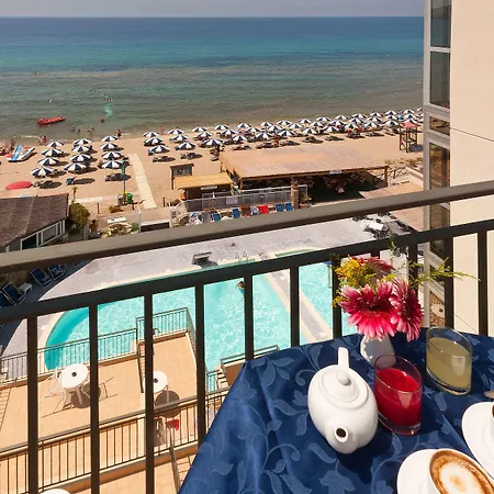 萨林恩酒店 4* 帕利努罗