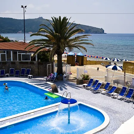 Saline מלון פאלינורו