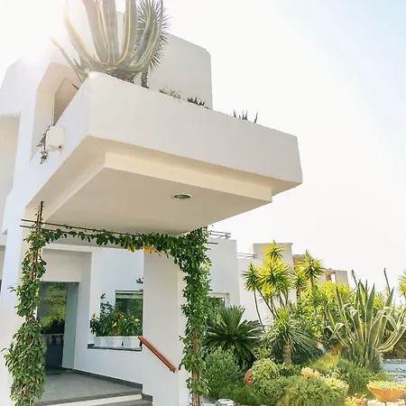 萨林恩酒店 帕利努罗