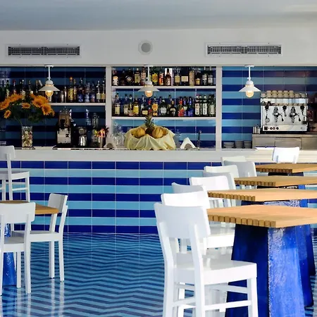 Saline 4* פאלינורו